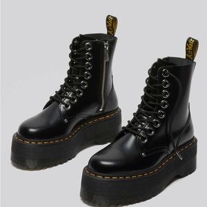 Platform doc marten
